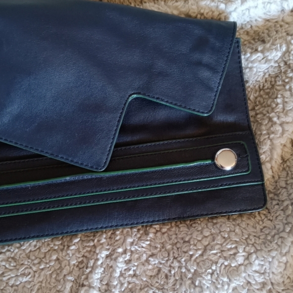 Banana Republic Flap Clutch Bag Navy Blue leather Green Piping purse - Picture 2 of 10